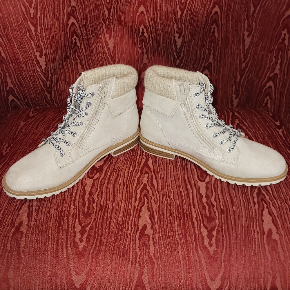 CROWN VINTAGE Cream Lace Up Ankle Boots Girls Size 4 - Picture 4 of 8